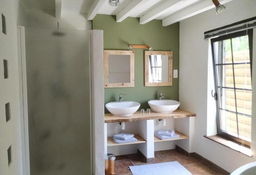 住宿加早餐  La Résinière De Pirique