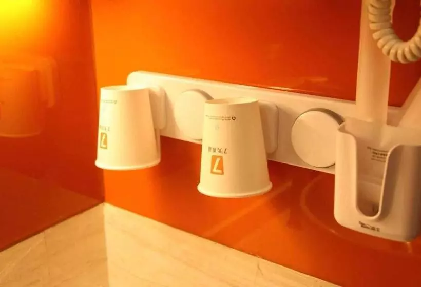 ホテル 7 Days Premium·hangzhou Jiubao Bus Station Wumei