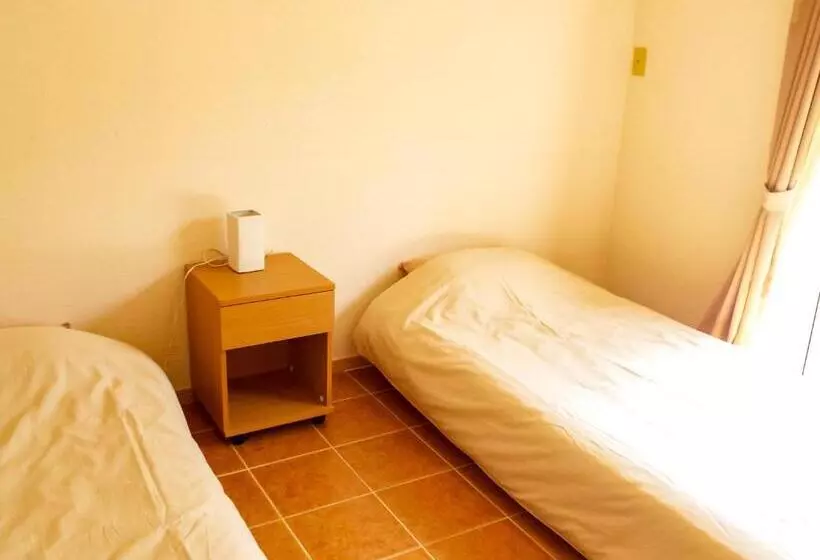 Hotelli Asobibase Yamabarehouse