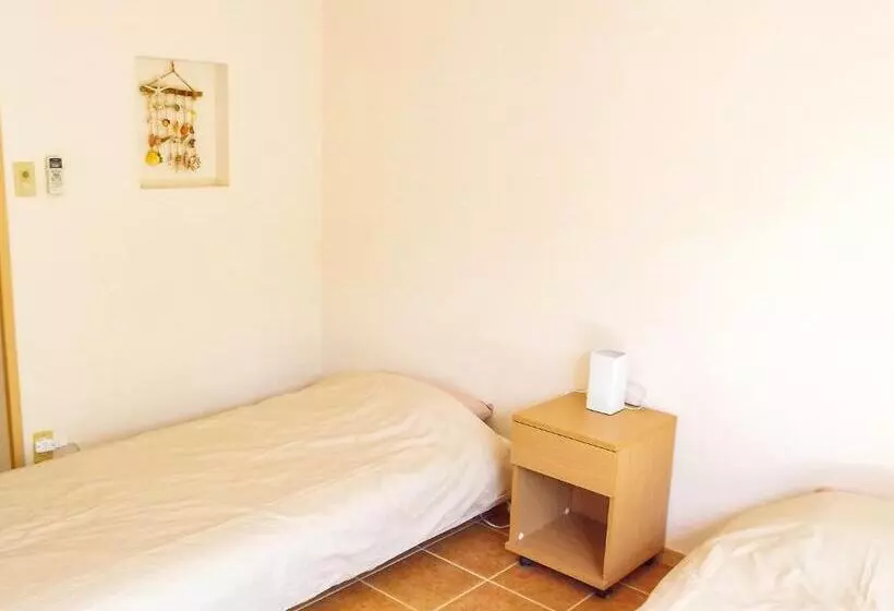 Hotelli Asobibase Yamabarehouse