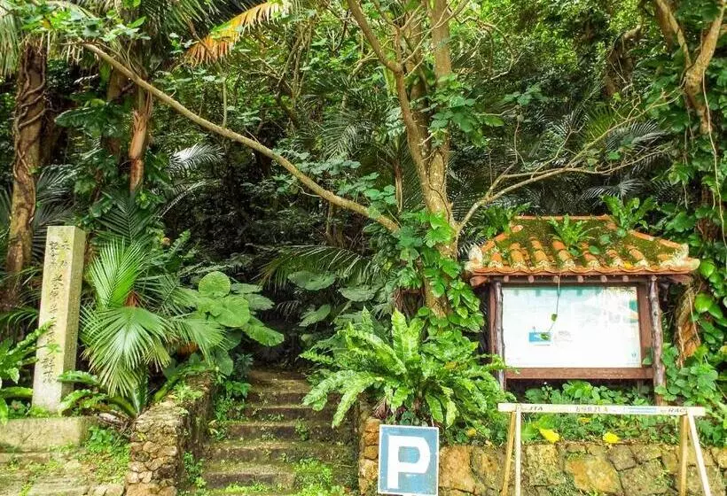 Hotelli Asobibase Yamabarehouse