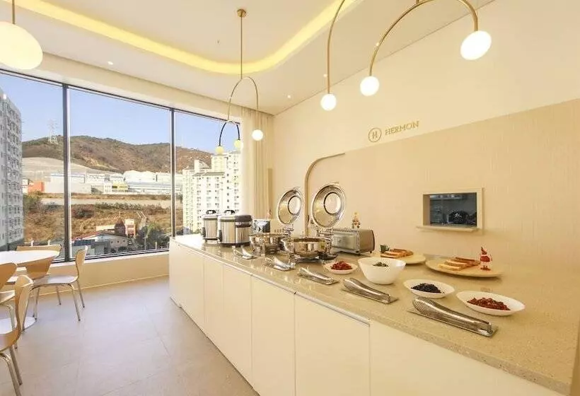 Hermon Hotel Gangseo