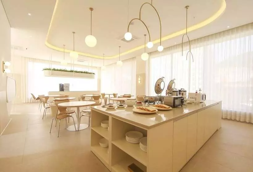 Hermon Hotel Gangseo