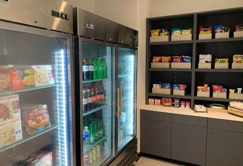 ホテル La Quinta Inn & Suites By Wyndham Santa Rosa Sonoma