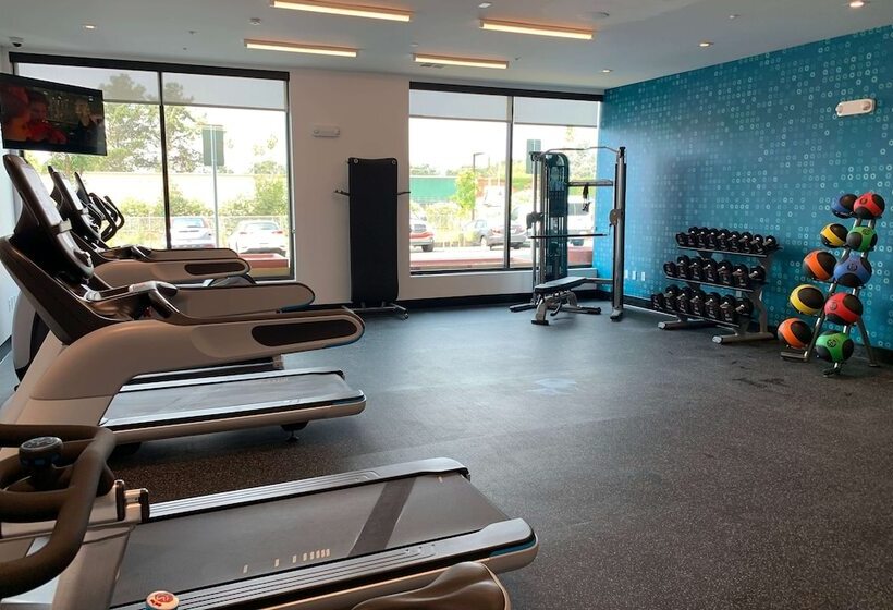 ホテル La Quinta Inn & Suites By Wyndham Santa Rosa Sonoma