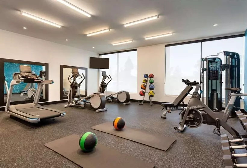 ホテル La Quinta Inn & Suites By Wyndham Santa Rosa Sonoma