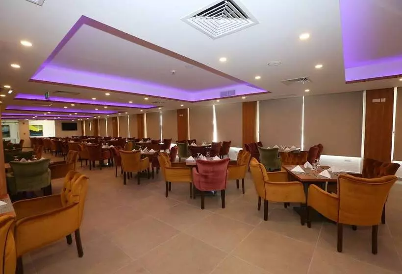 هتل Name Samawer By Wynndham Amman