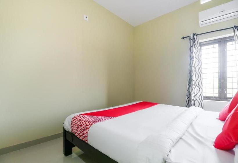 هتل Liberty Apartments