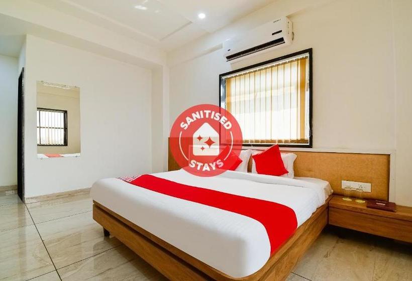 Hotell Oyo 71253 Milan Palace