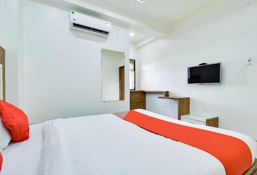 Hotell Oyo 71253 Milan Palace