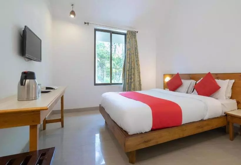 Hotelli Oyo 72047 Thankaiya Lodge