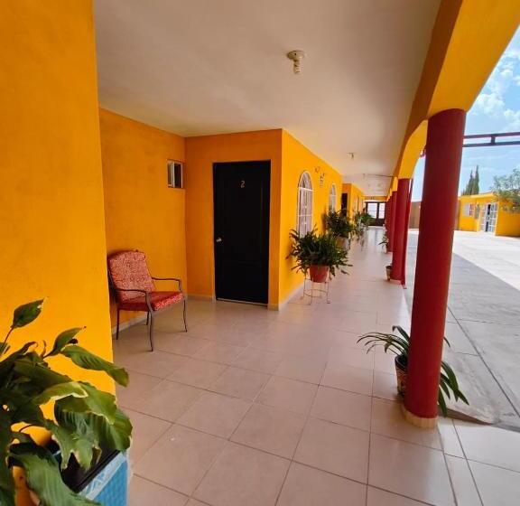 فندق Posada Santa Elena