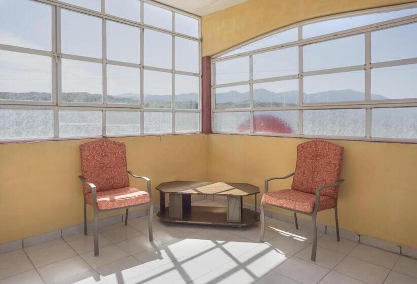 فندق Posada Santa Elena