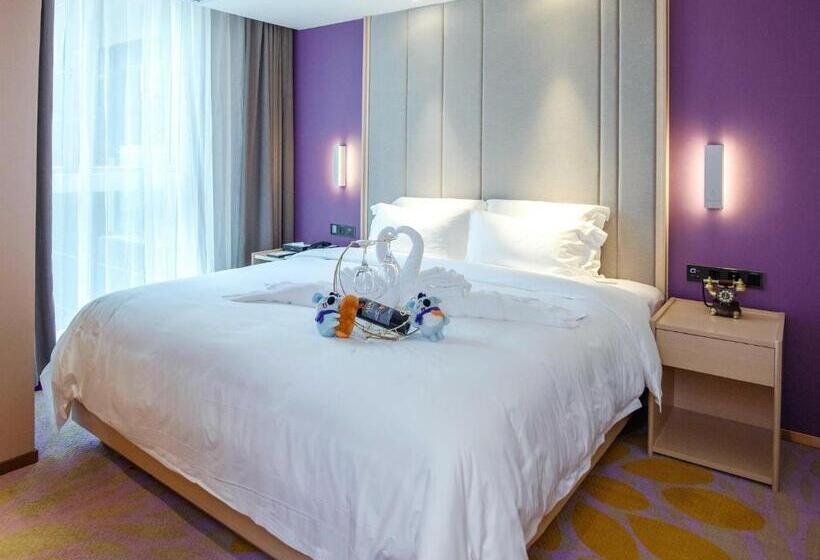 Lavande Hotel Chongqing West Station Baguo Cheng