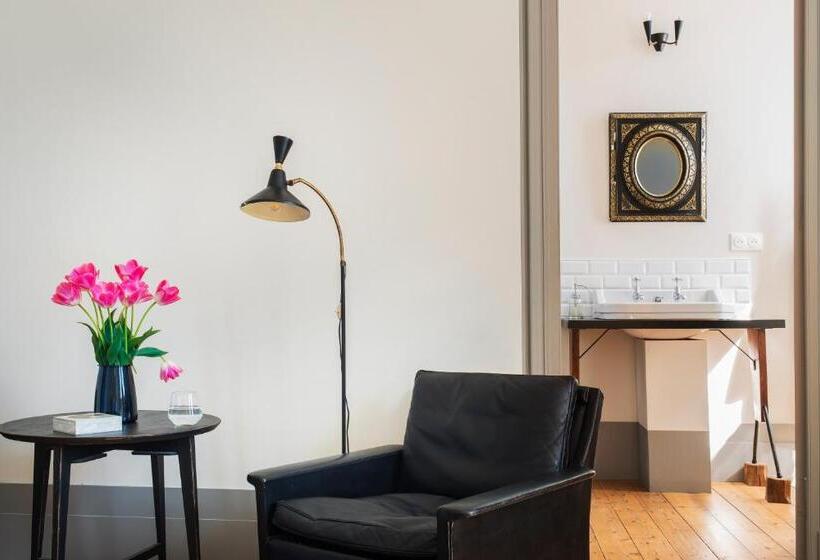 بنسيون Le Lanternon