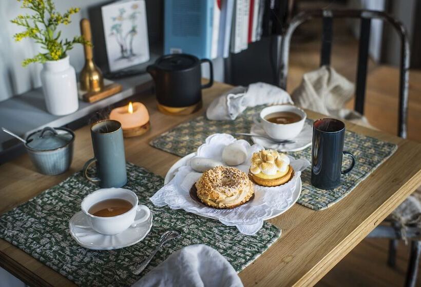 بنسيون Le Lanternon