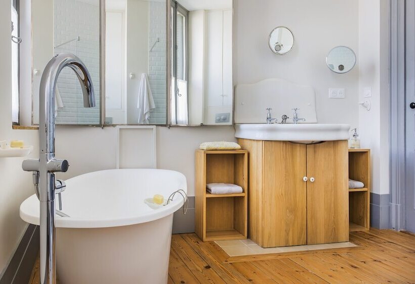 بنسيون Le Lanternon