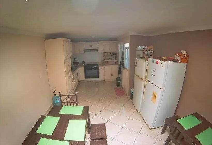 ペンション Pueblo Nomada   Hostel
