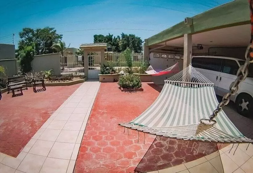 ペンション Pueblo Nomada   Hostel