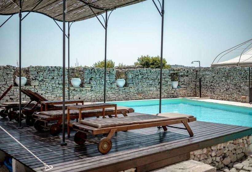 فندق Masseria Pavone