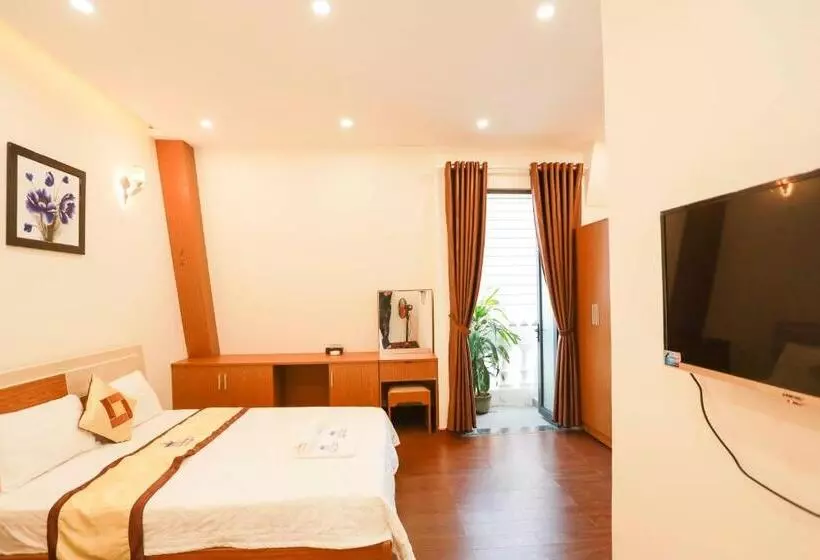 هتل Khách Sạn Triều Dâng