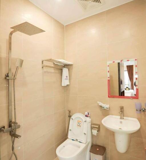 هتل Khách Sạn Triều Dâng