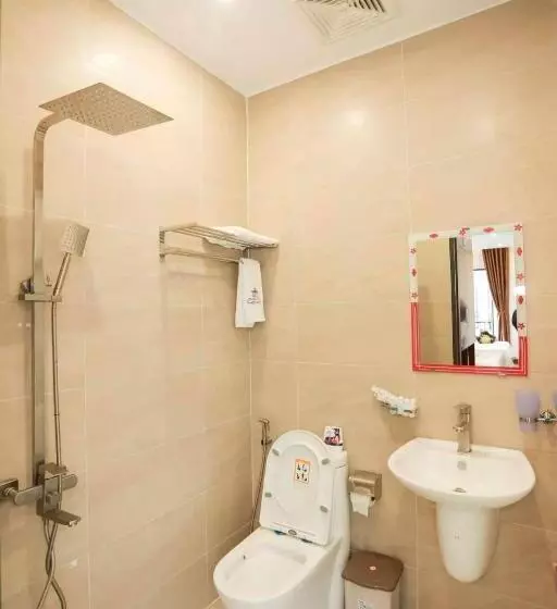 هتل Khách Sạn Triều Dâng