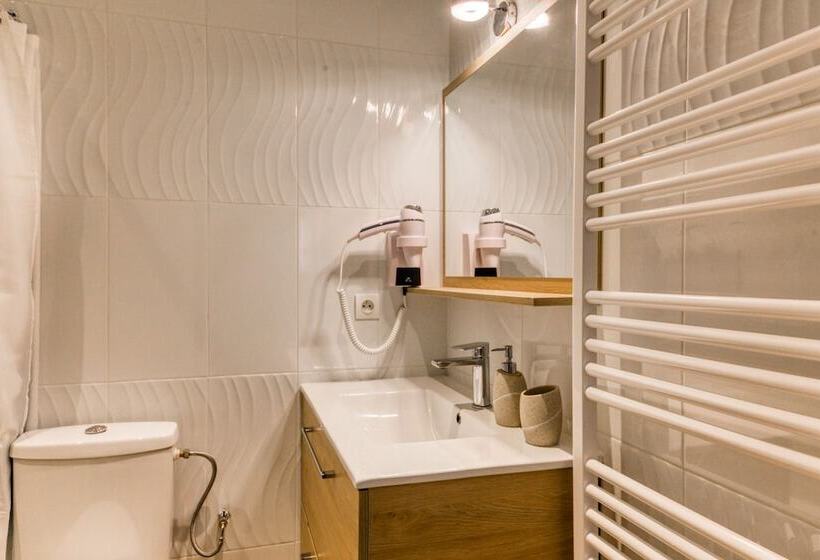 مسافرخانه Casa Marina