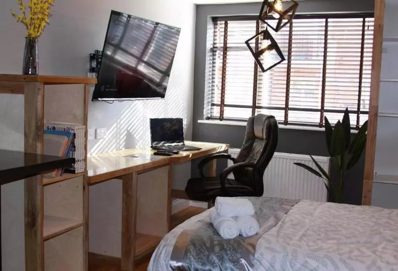 Retkeilymaja College Street Abode