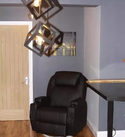 Retkeilymaja College Street Abode