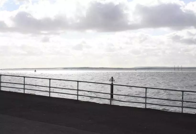 Retkeilymaja College Street Abode