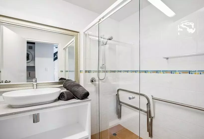 Galleries   1/28 Peregian Esplanade   Peregian Beach