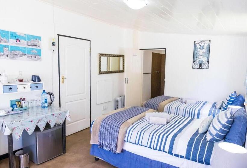 هتل Peace Corner Cottages