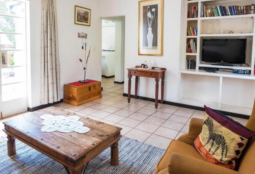 هتل Peace Corner Cottages