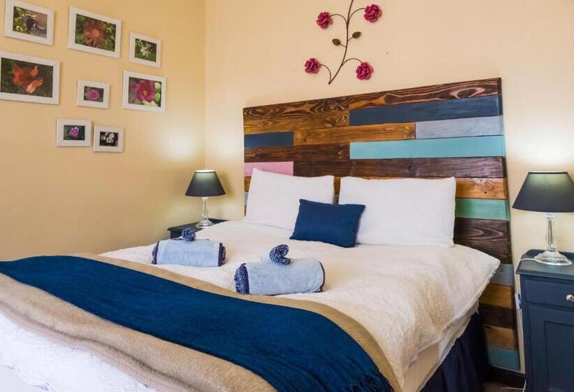 هتل Peace Corner Cottages