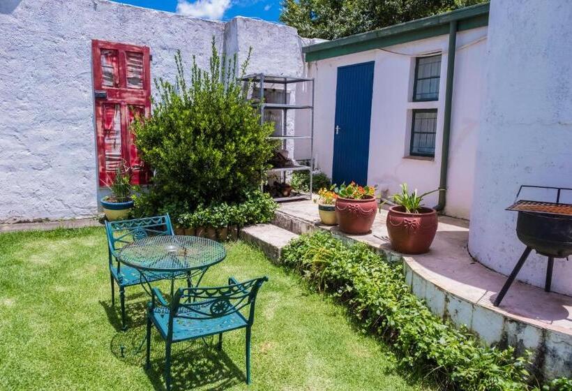 هتل Peace Corner Cottages