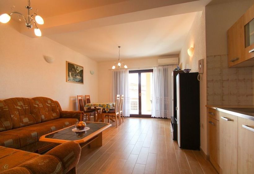 Pensionat Lucijana Room