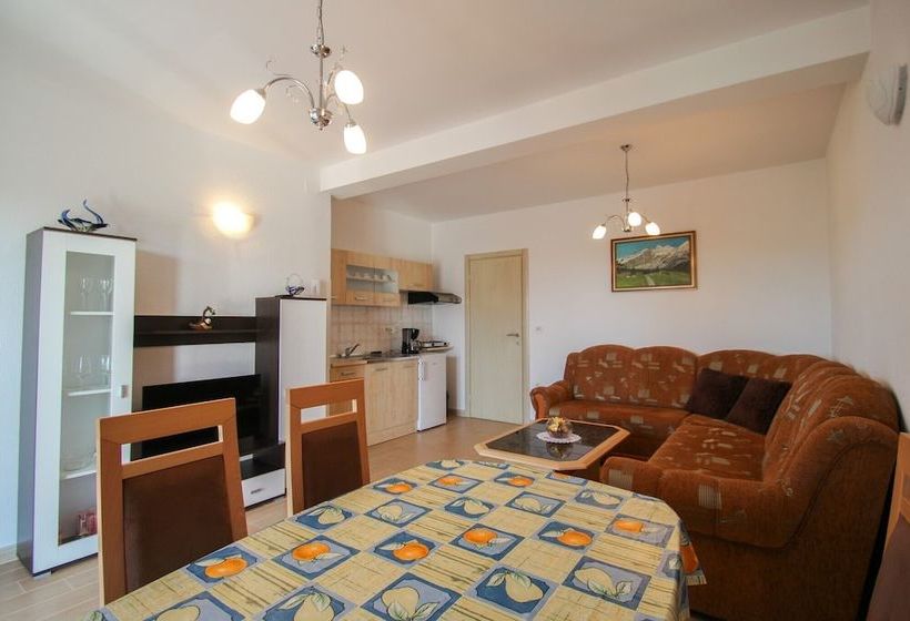 Pensionat Lucijana Room