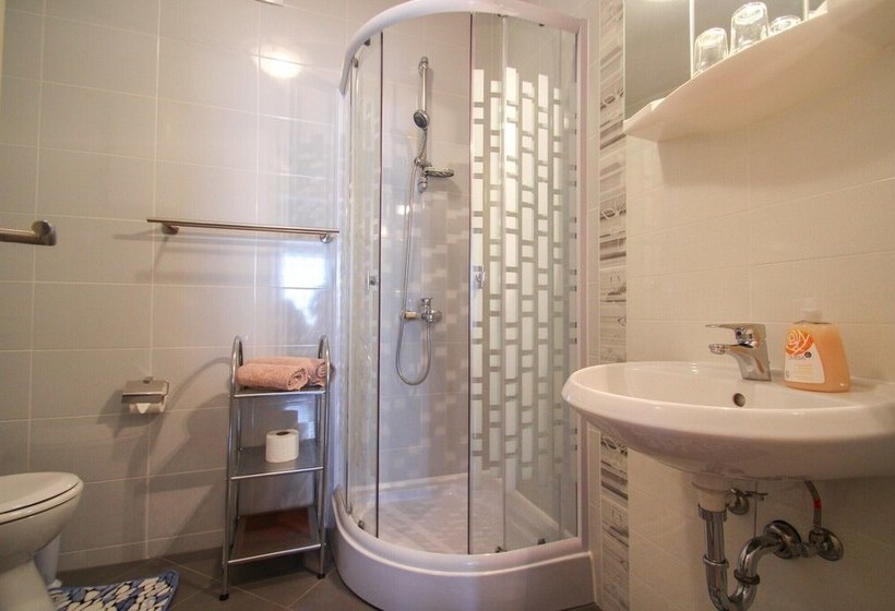 Pensionat Lucijana Room