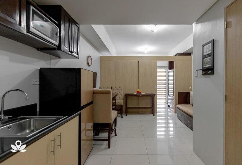 هتل The Grass Residences