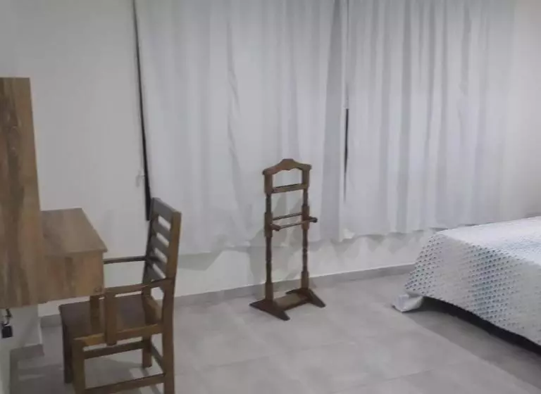 Aamiaismajoitus (B&B) Depto Temporario La Plata