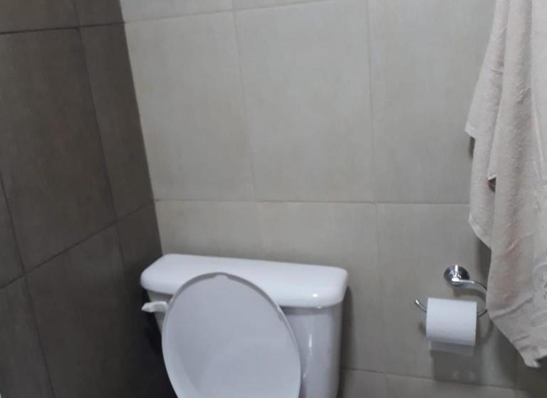 مبيت وإفطار Depto Temporario La Plata