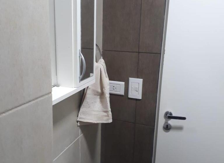 مبيت وإفطار Depto Temporario La Plata