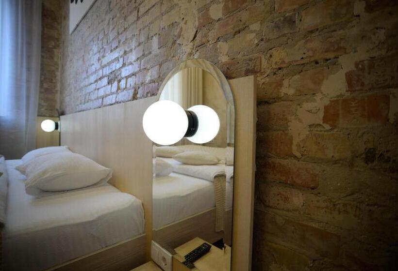 هتل Kyiv Boutique Apartments