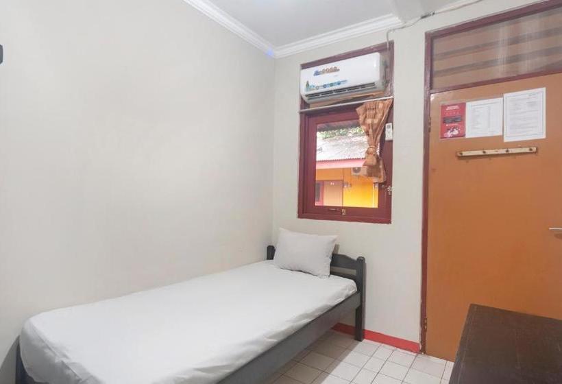 בית מלון כפרי Oyo Life 3034 Taman Melati