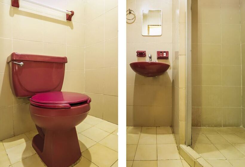 هتل Oyo Posada Los Angeles