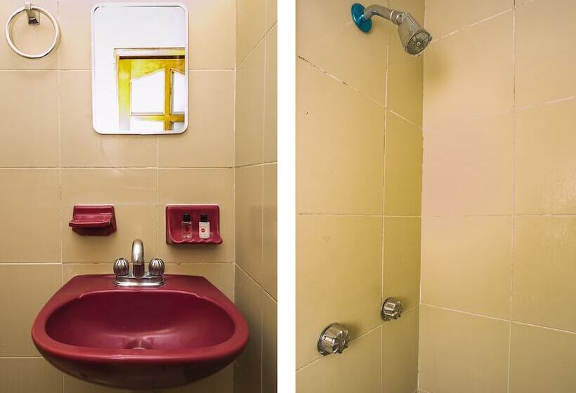 هتل Oyo Posada Los Angeles