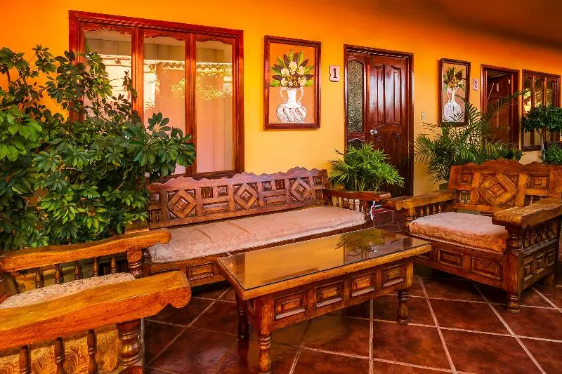 Hotelli Oyo  Posada Los Angeles