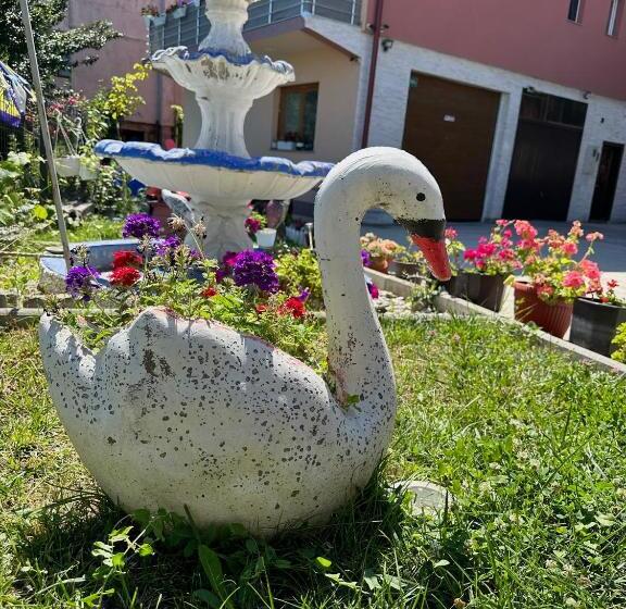 پانسیون Apartman Ejna