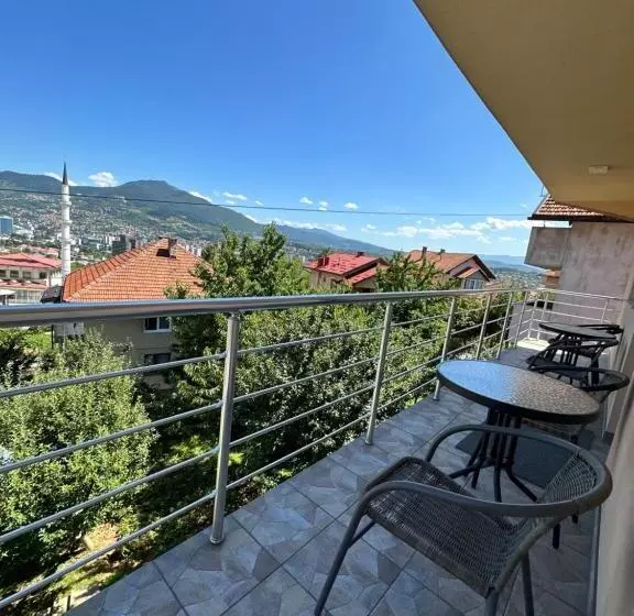 پانسیون Apartman Ejna